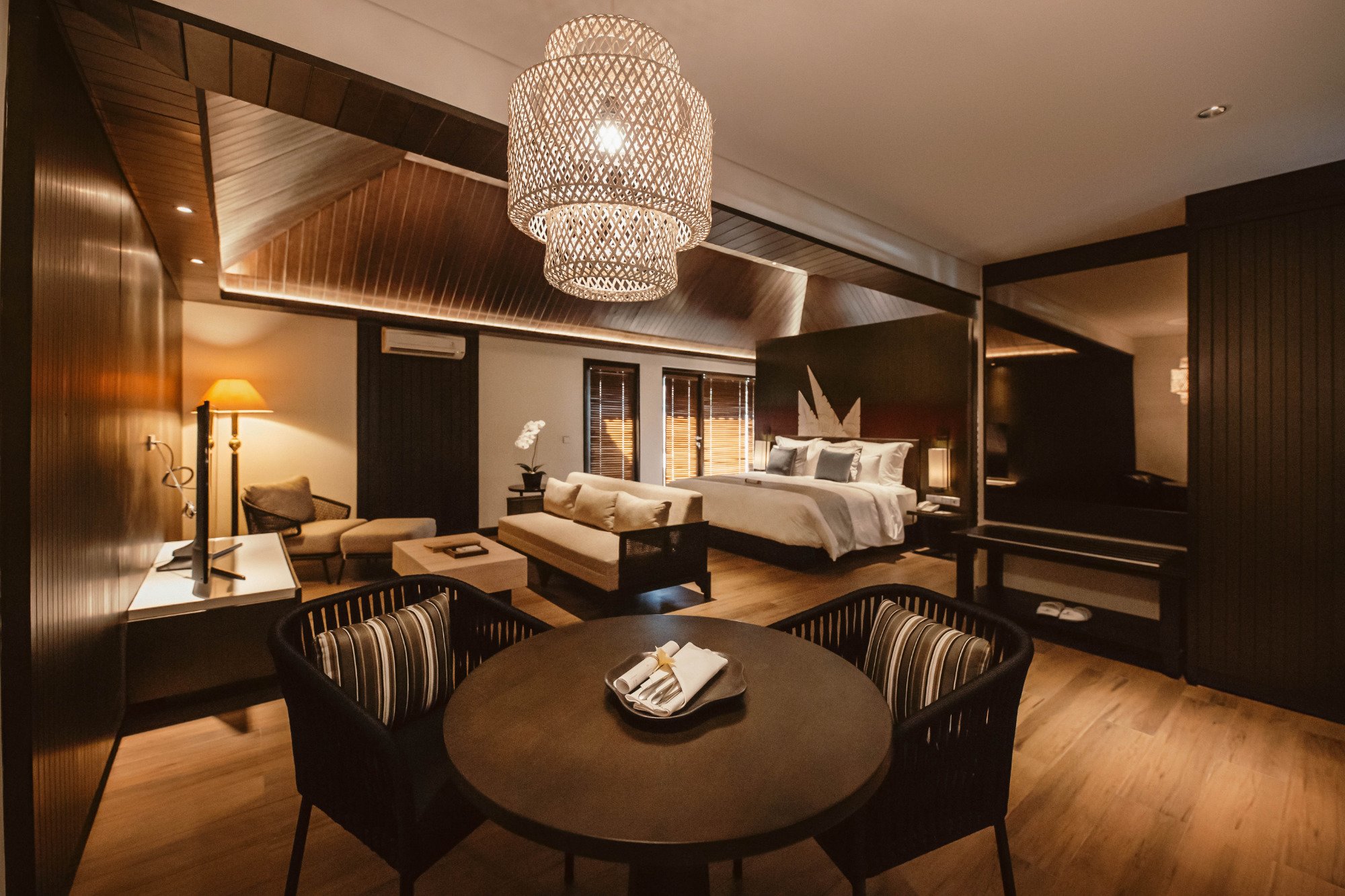 Experience Unmatched Comfort at منتجع ولانج فيرا VIRA